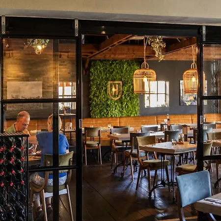 Σπίτι διακοπών In Brabant With Hot Tub & Sauna