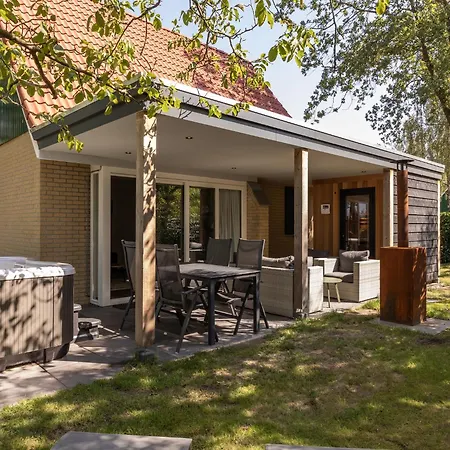 Σπίτι διακοπών In Brabant With Hot Tub & Sauna Heikant