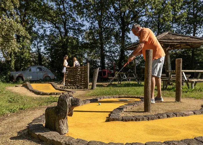 In Brabant With Hot Tub & Sauna Ferienhaus *