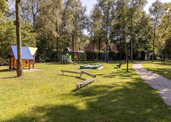 In Brabant With Hot Tub & Sauna Ferienhaus *