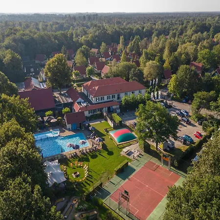 Casa de Férias In Brabant With Hot Tub & Sauna *