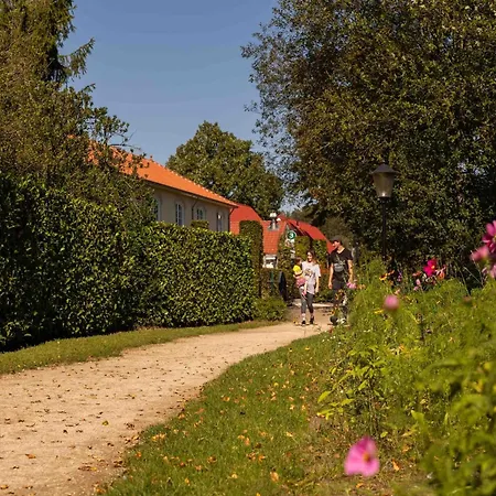 In Brabant With Hot Tub & Sauna Heikant